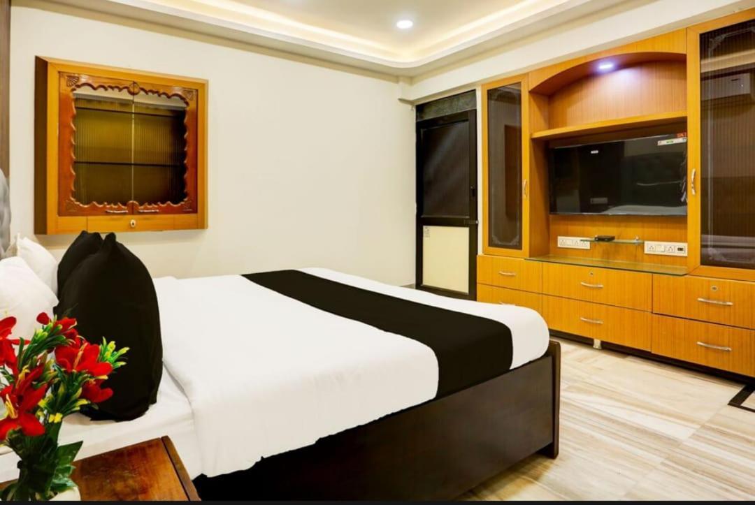Holiday Out Hotel Джодхпур Экстерьер фото