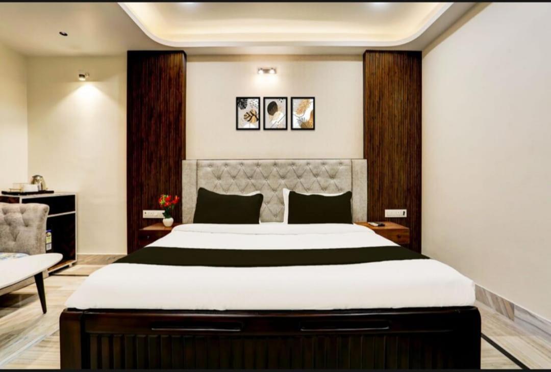 Holiday Out Hotel Джодхпур Экстерьер фото