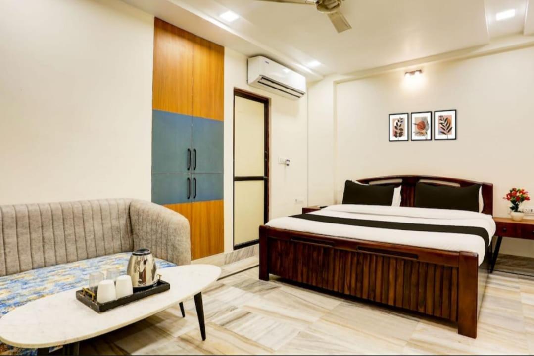 Holiday Out Hotel Джодхпур Экстерьер фото
